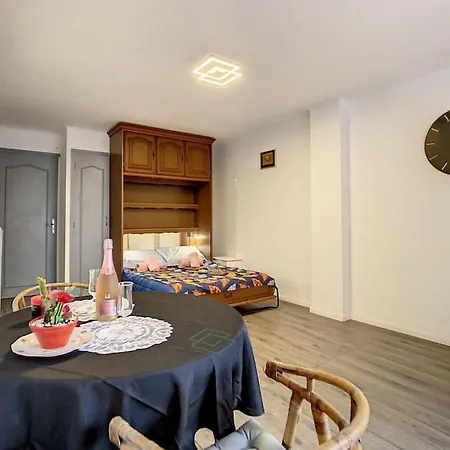 2 Minutes A La Apartment Cannes
